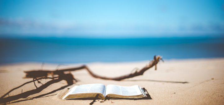 Scripture Verses to Pray During the Last Days of Summer | sarahdamm.com